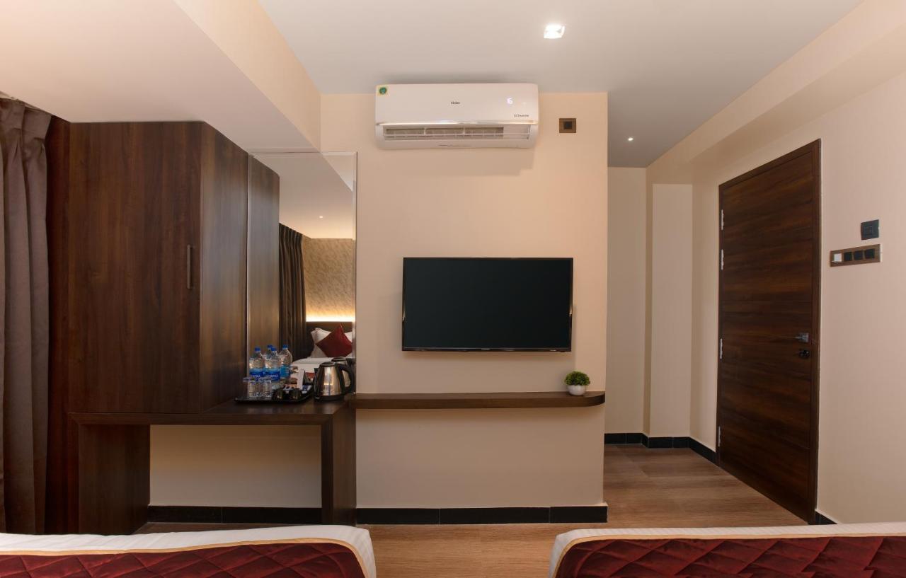 Supreme Stay Madras Buitenkant foto